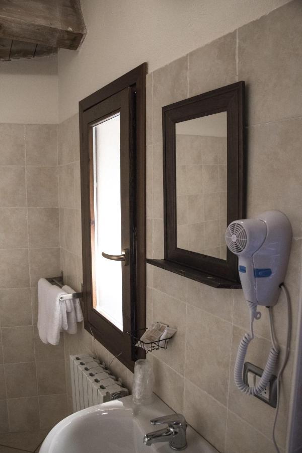 Locanda Del Borgo Prunetto Bagian luar foto
