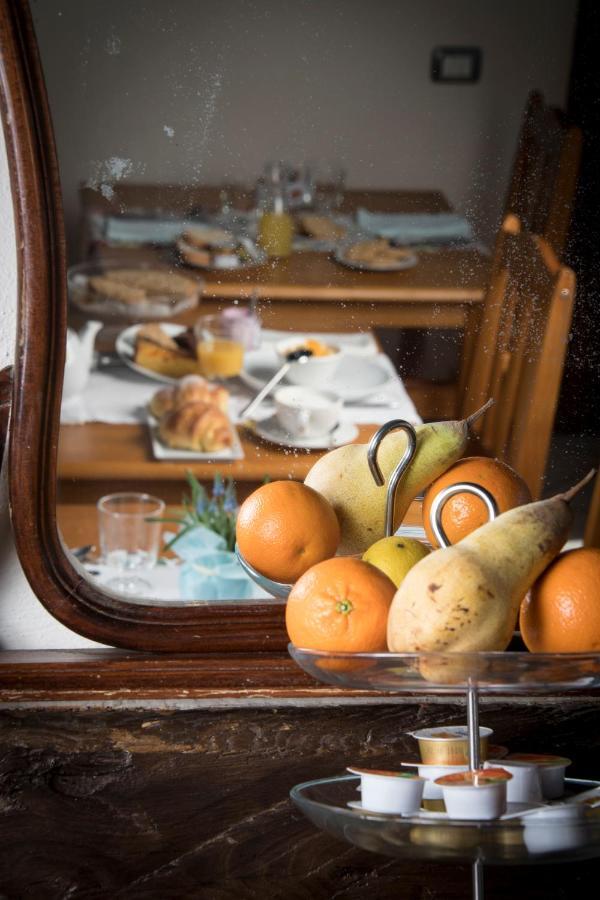 Locanda Del Borgo Prunetto Bagian luar foto